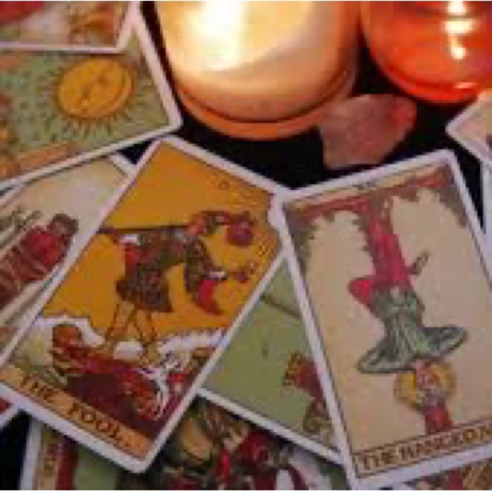 2 Question Tarot Card Reading - Picture 9 of 10